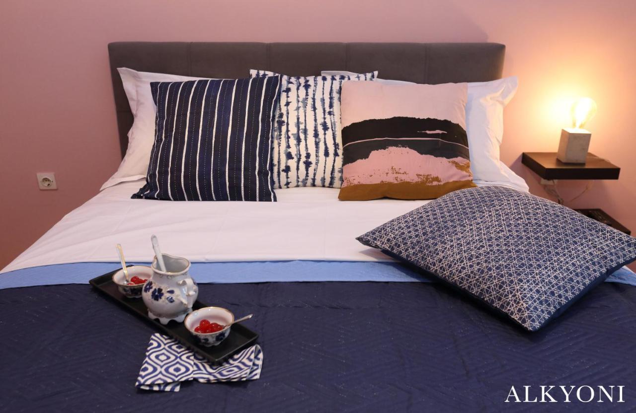 Melma Properties- Alkyoni Apartment By The Sea In Pireo Esterno foto